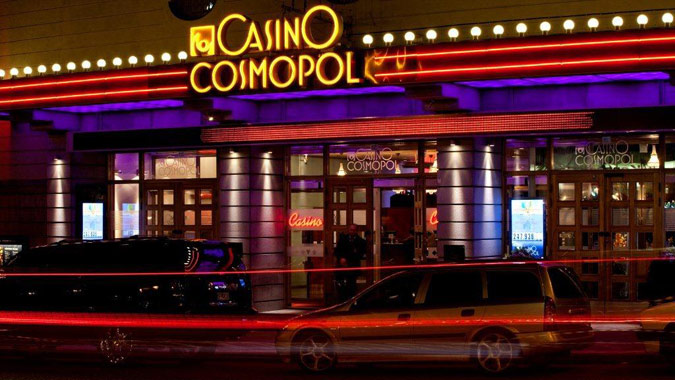 Casino Cosmopol lär nya kunder att spela casino